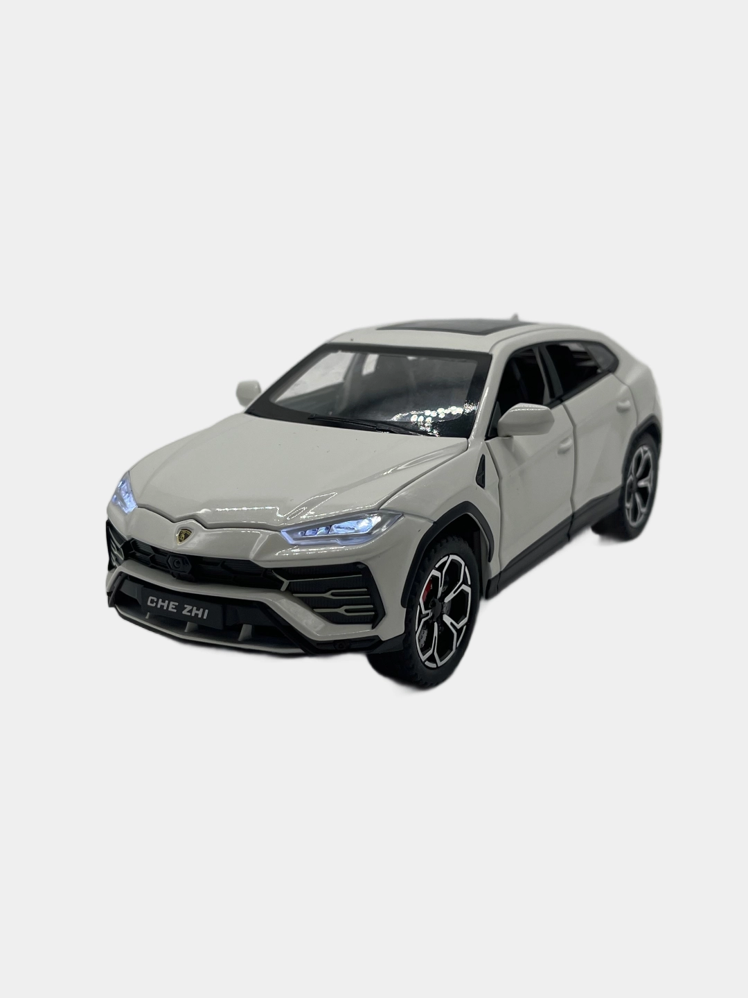 Lamborghini Urus 1/24 metall kolleksiya mashinasi, White O'zbekistonda