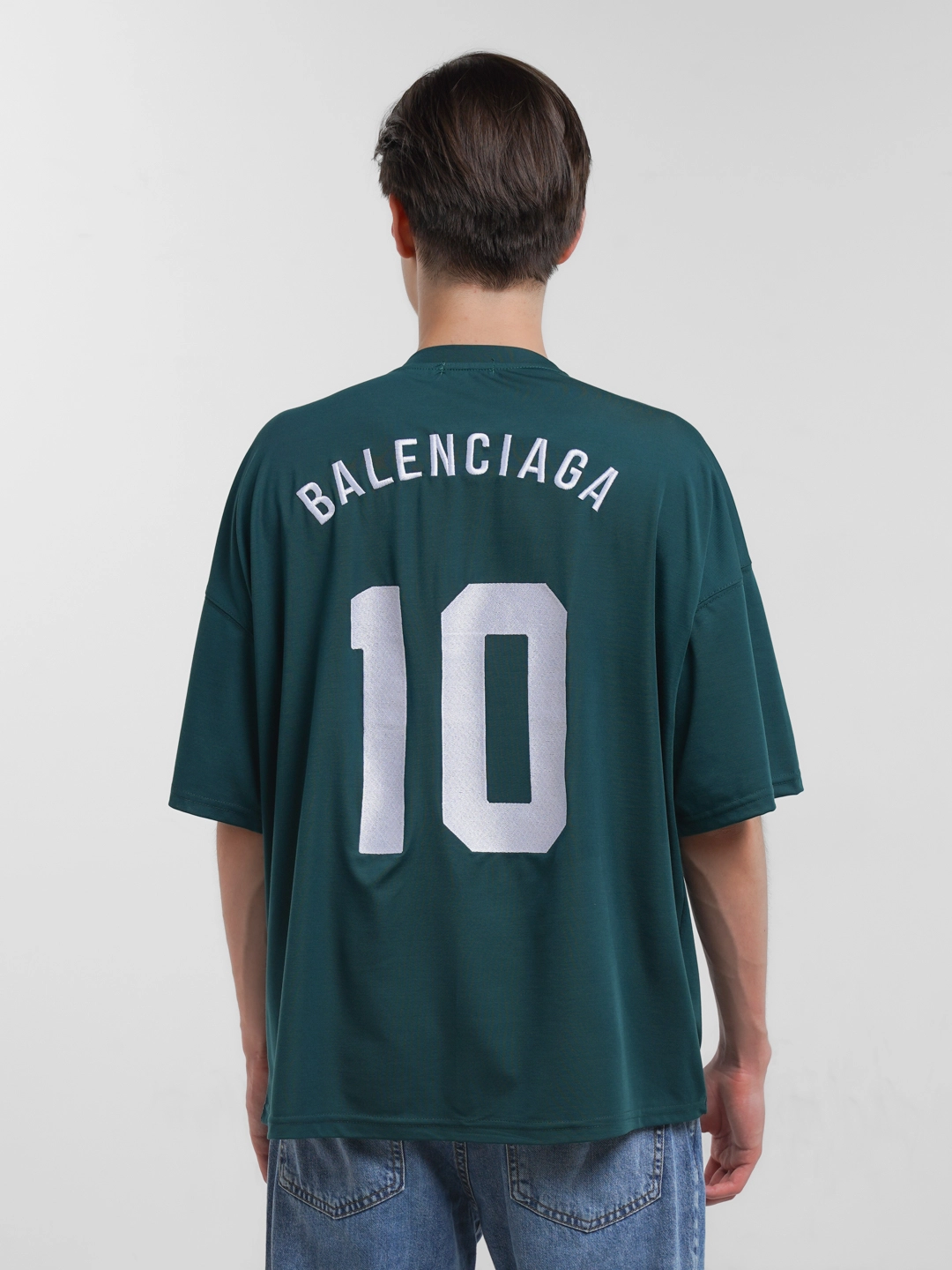 Betakrorlikni qadrlaydiganlar uchun Balenciaga futbolkasi XL arzon