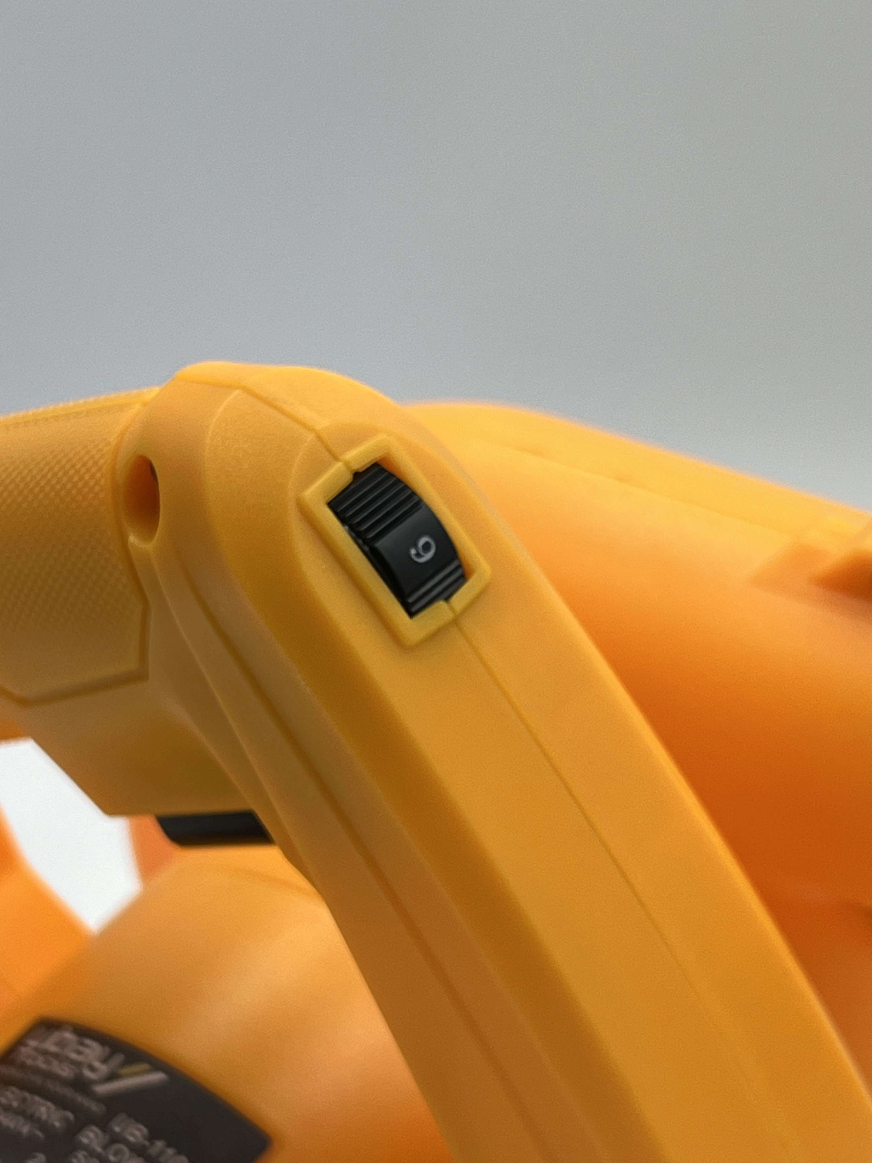 Elektr havo purkagich Ubay UB-1102C (1-1102C) bo'lib to'lash