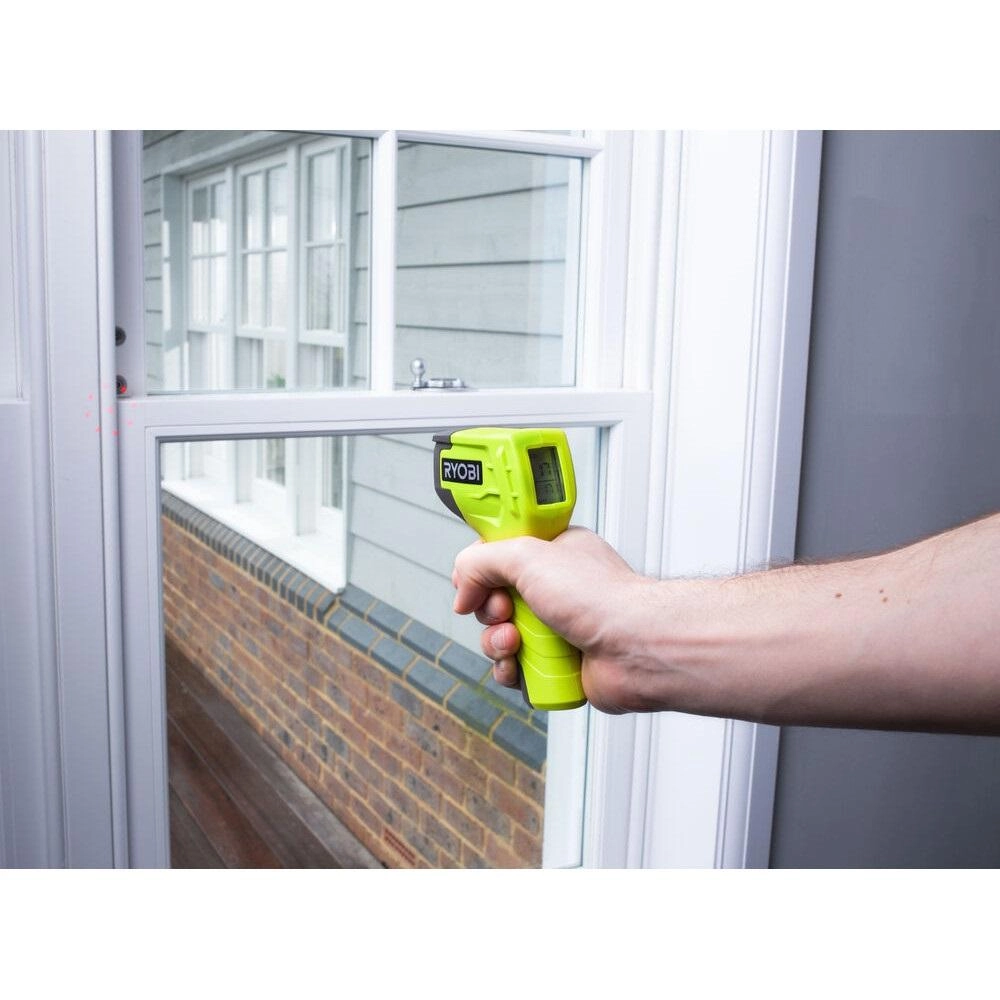 Инфракрасный термометр Ryobi RBIRT08 (5133004866) цена