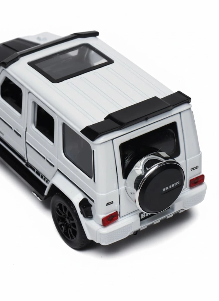 Brabus 700 3201G-42 oq o'yinchoq mashina modeli O'zbekistonda