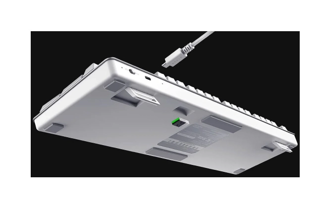 Razer Pro Type White US Layout klaviaturasi O'zbekistonda