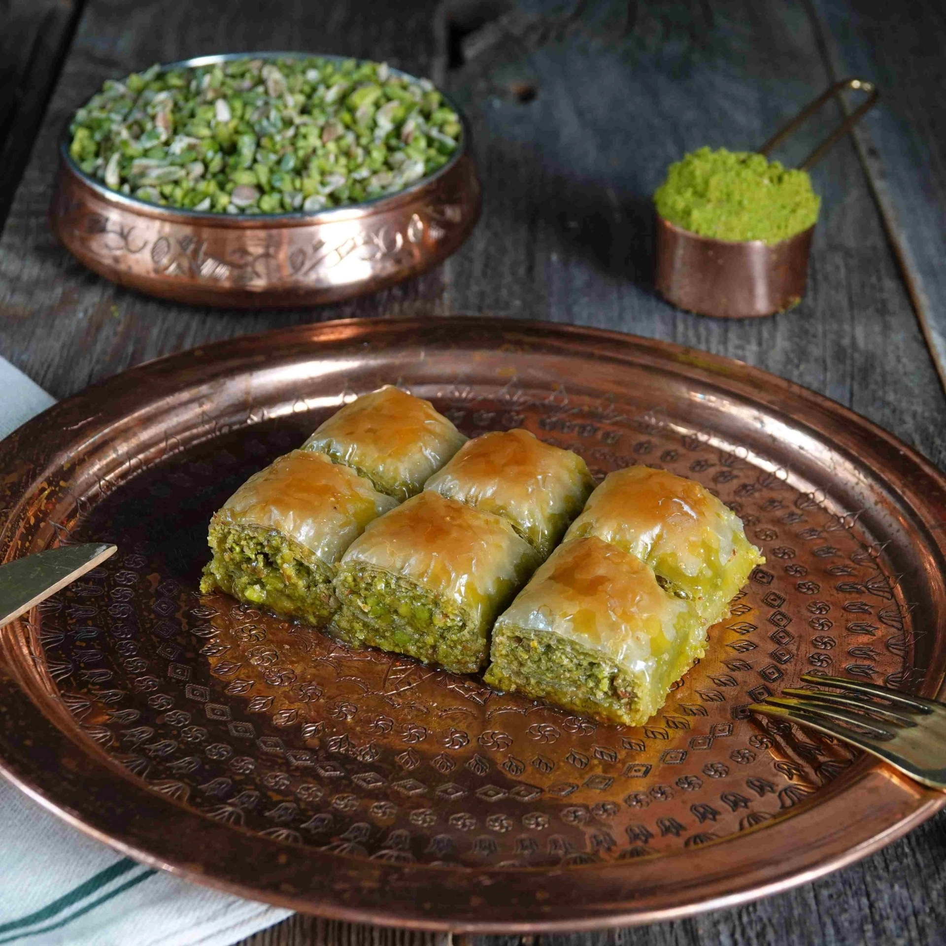 Pistali Ozel baklava, 500 g sotib olish