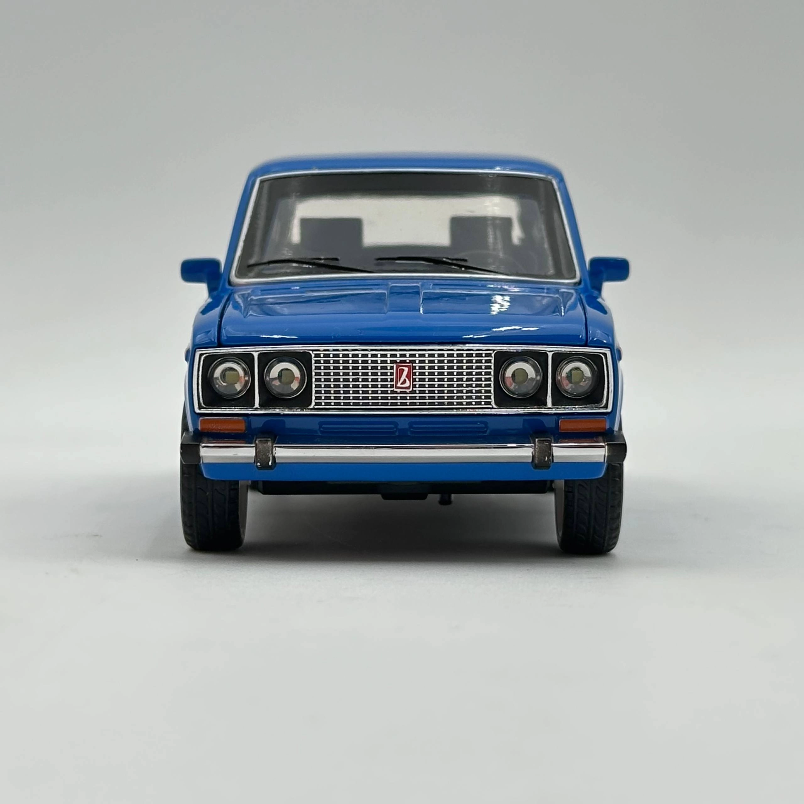 Игрушечная машина модель -Jiguli 2106 в Узбекистане