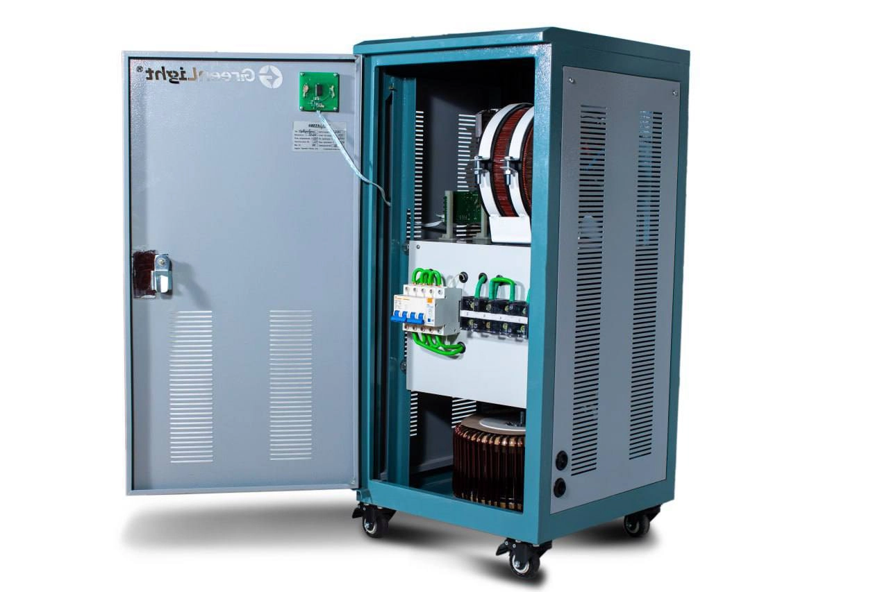 GreenLight 20 kVA quvvatga ega servoprivodli stabilizator (polga va devorga o‘rnatiladigan) arzon