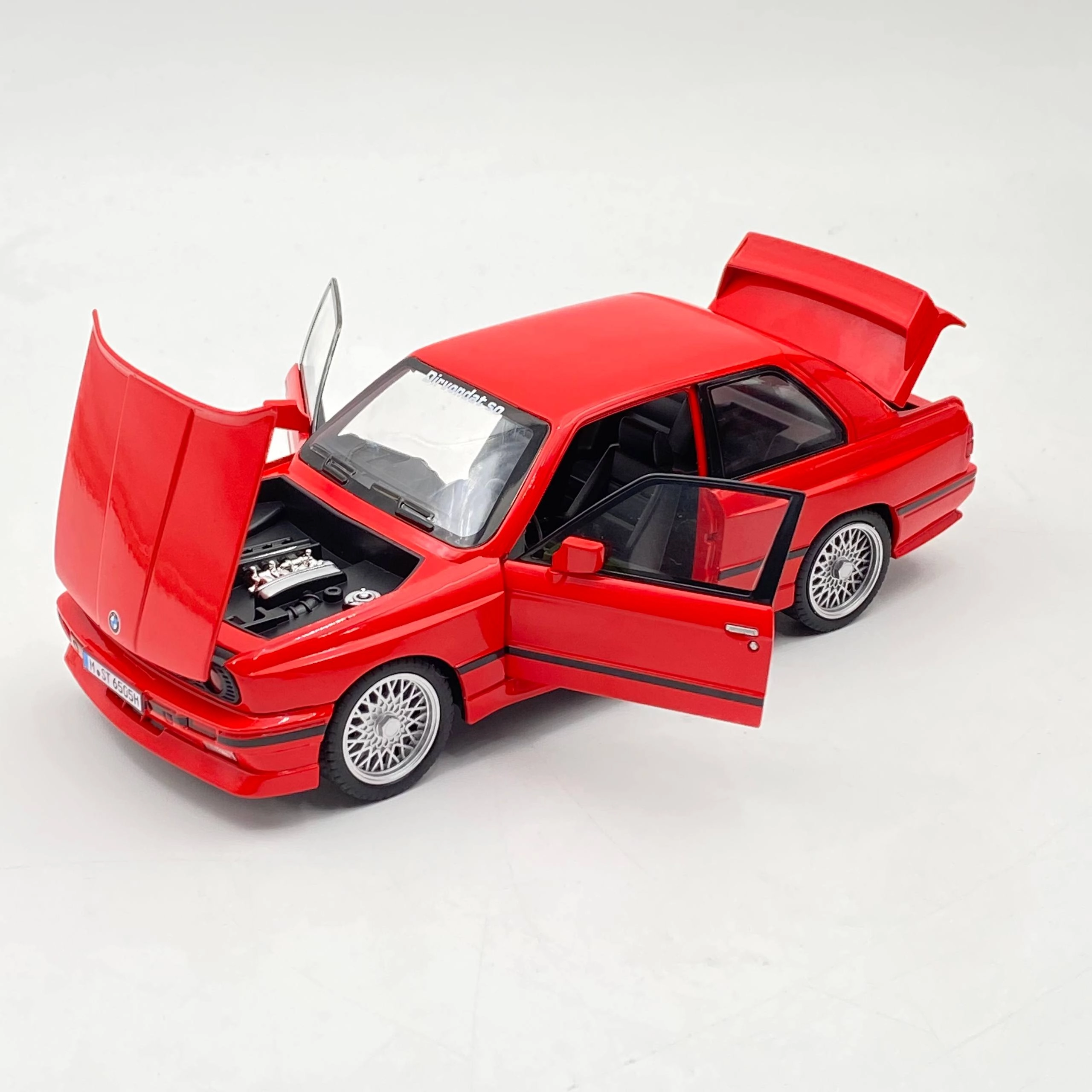 Игрушечная машина модель - BMW M3 E30, Red в Узбекистане