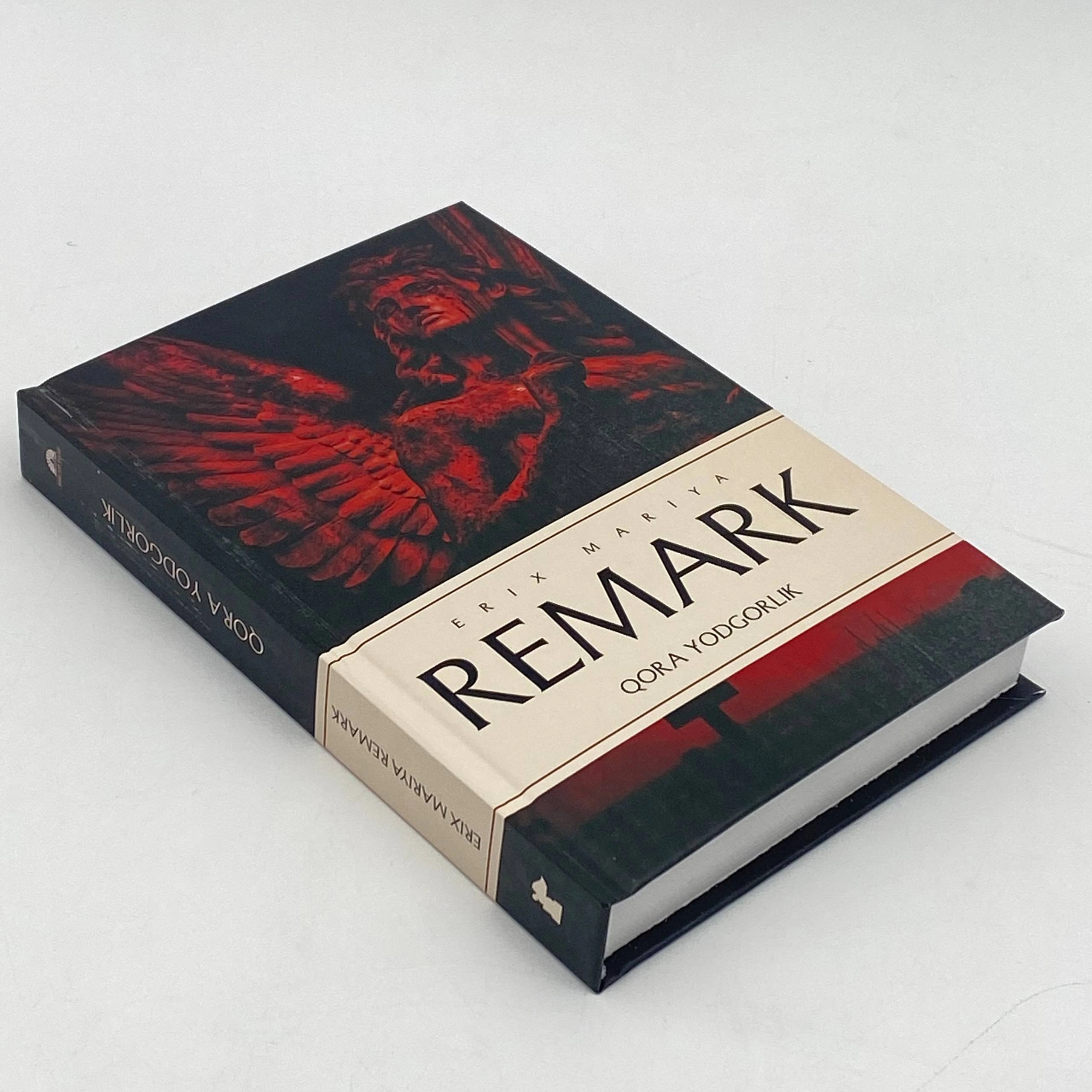 Erix Mariya Remark: Qora yodgorlik O'zbekistonda