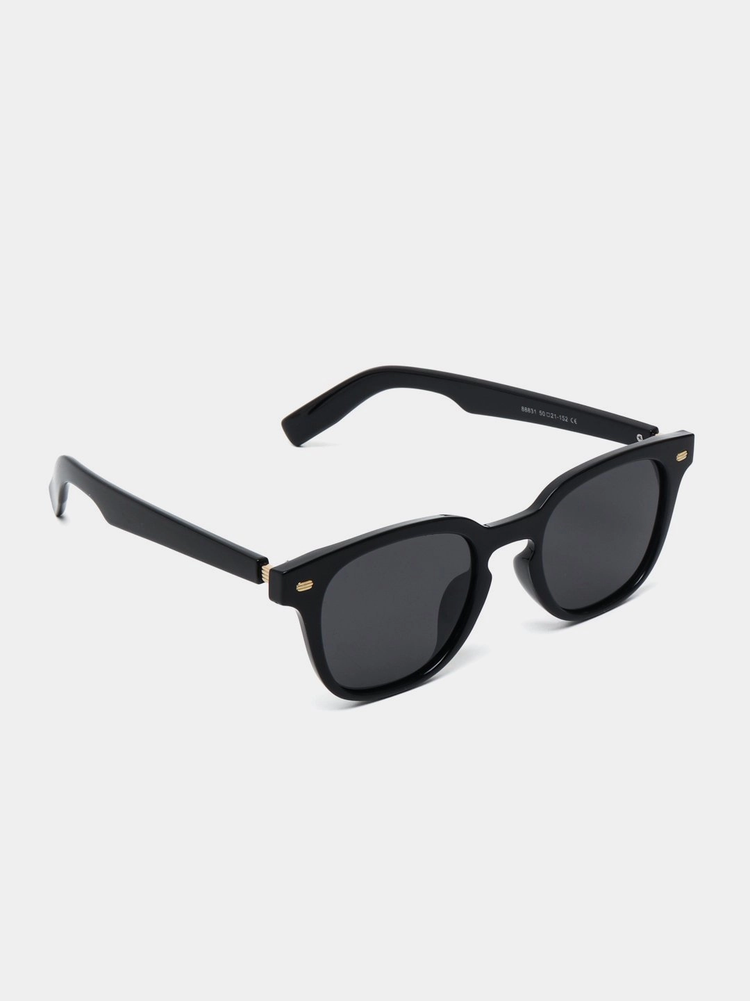 Universal, quyoshdan himoya qiluvchi qora ko‘zoynagi sotib olish