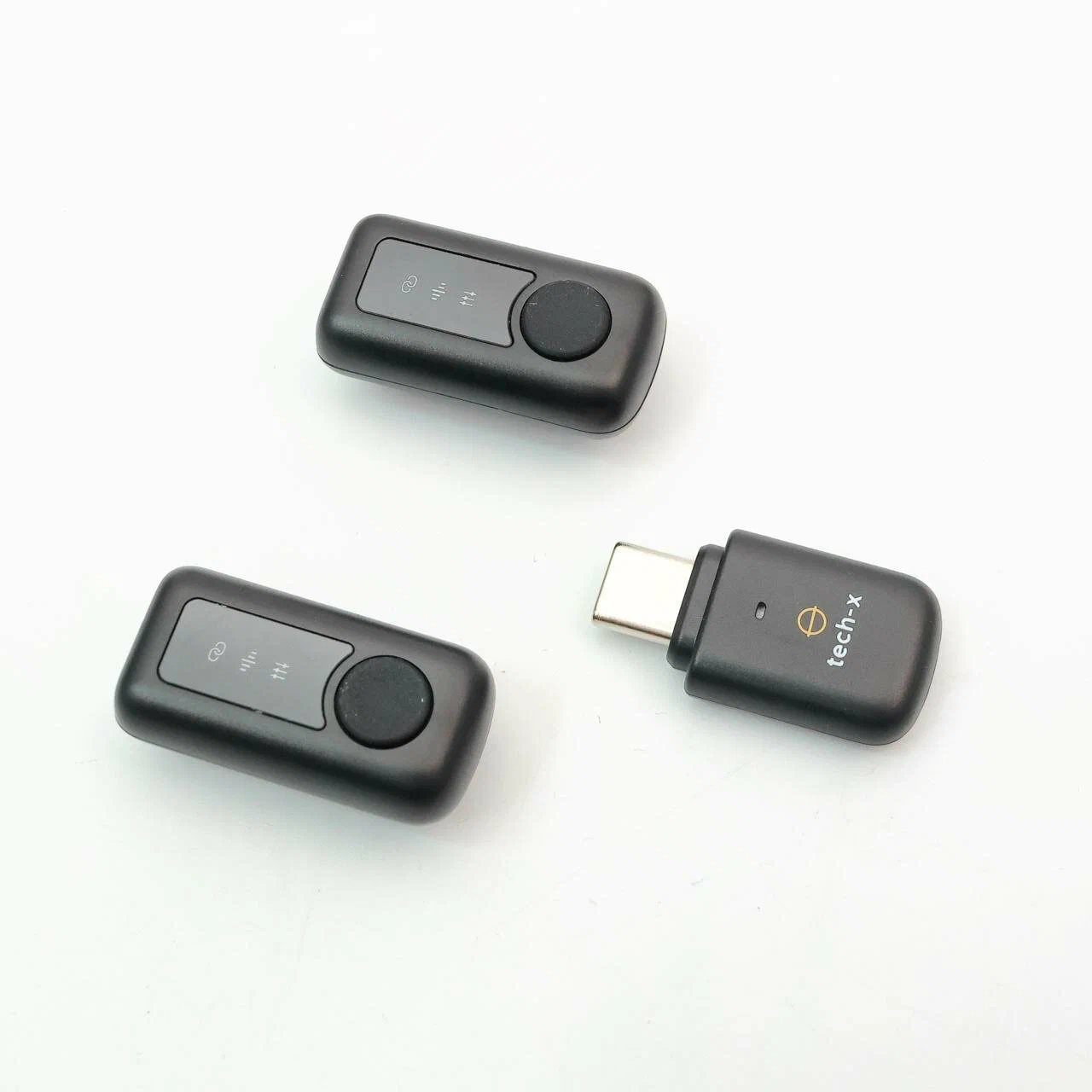 Tech-X Aura Pro simsiz mikrofoni, quvvatlash g‘ilofi bilan O'zbekistonda