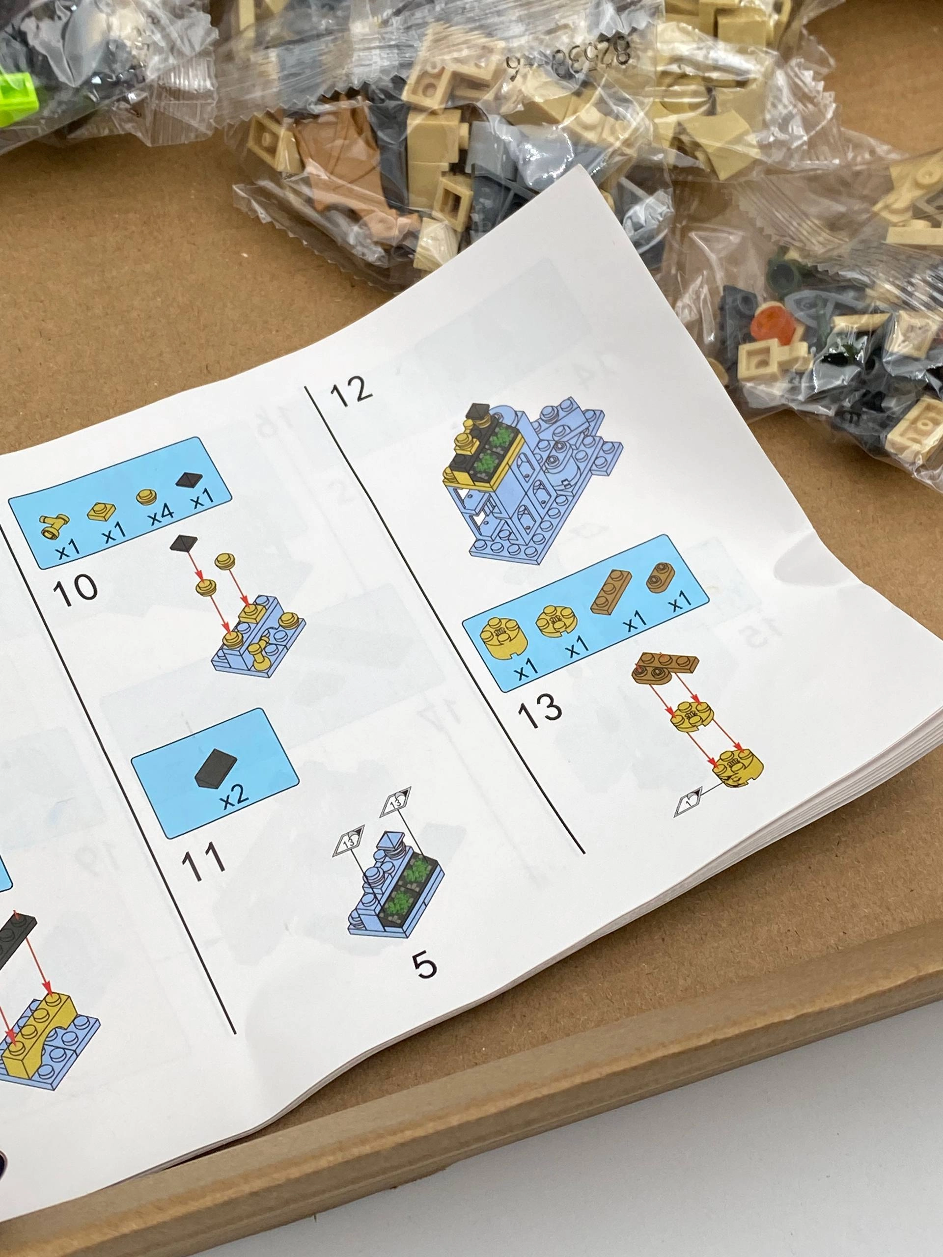 Harry Potter lego konstruktor – Hogwarts qal’asi narxi