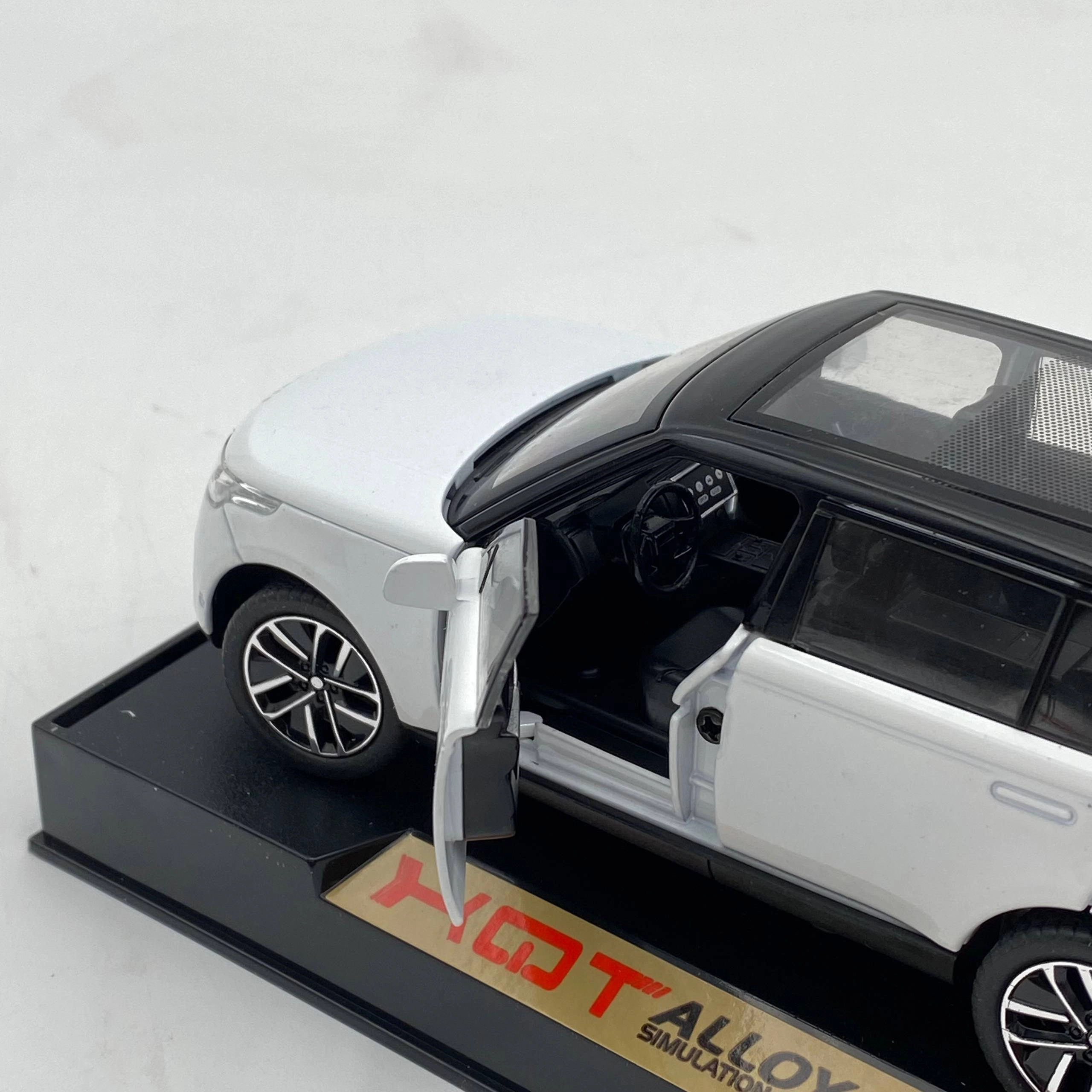 Range Rover 3201G-41 o'yinchoq mashina modeli, White arzon
