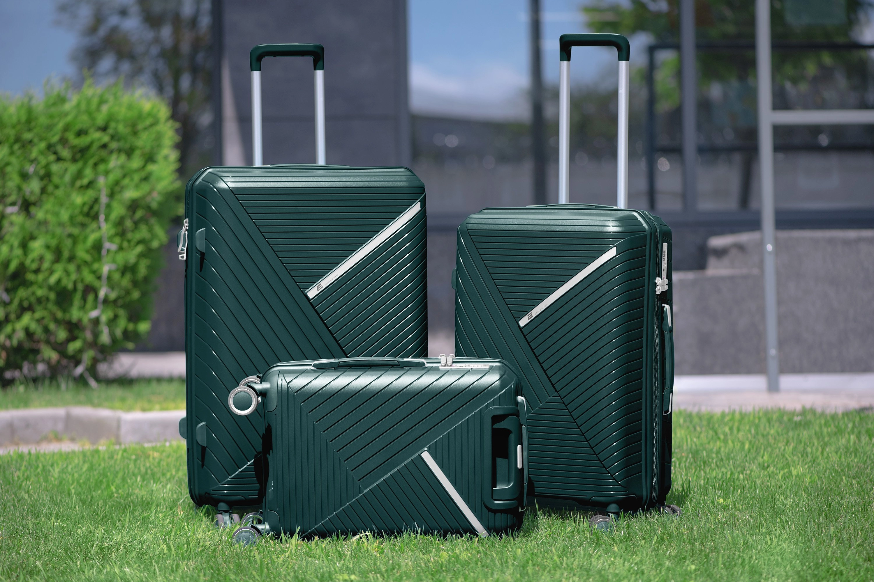 2E SIGMA (L+M+S) Emerald plastik chamadonlar to‘plami O'zbekistonda