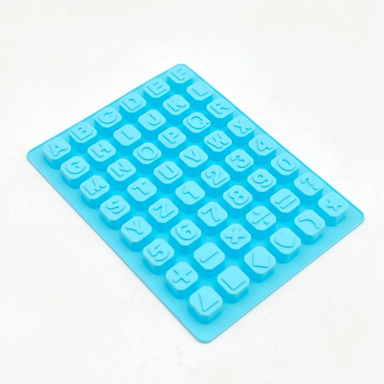 Форма для льда, пластиковая, 48 ячеек недорого