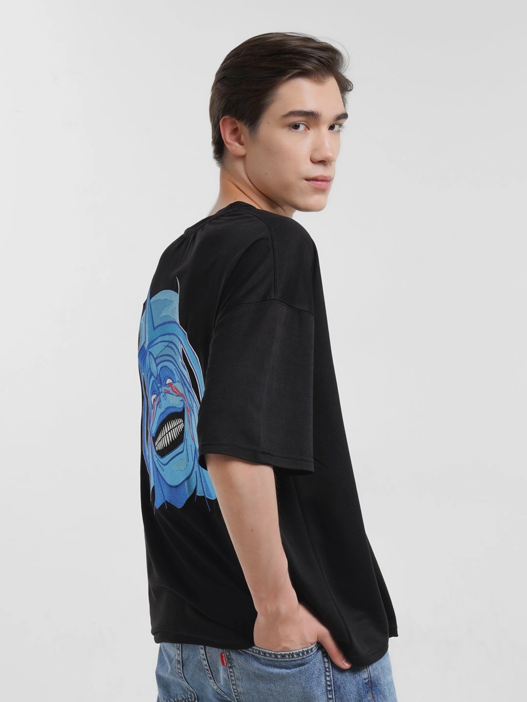 Solo leveling printli futbolka, ajralib turishdan qo'rqmaydiganlar uchun L O'zbekistonda