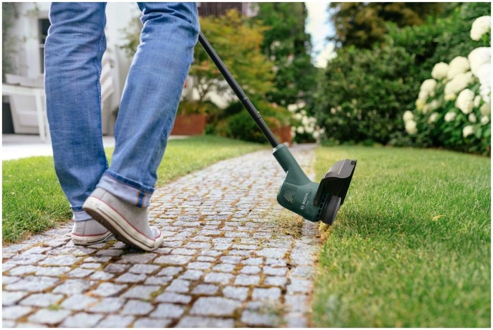 BOSCH EasyGrassCut 18-230 akkumulyatorli trimmeri bo'lib to'lash