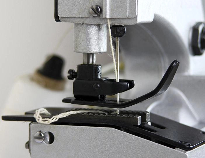 Мешкозашивочная машина цепного стежка SHUNFA SF26-1A в Узбекистане