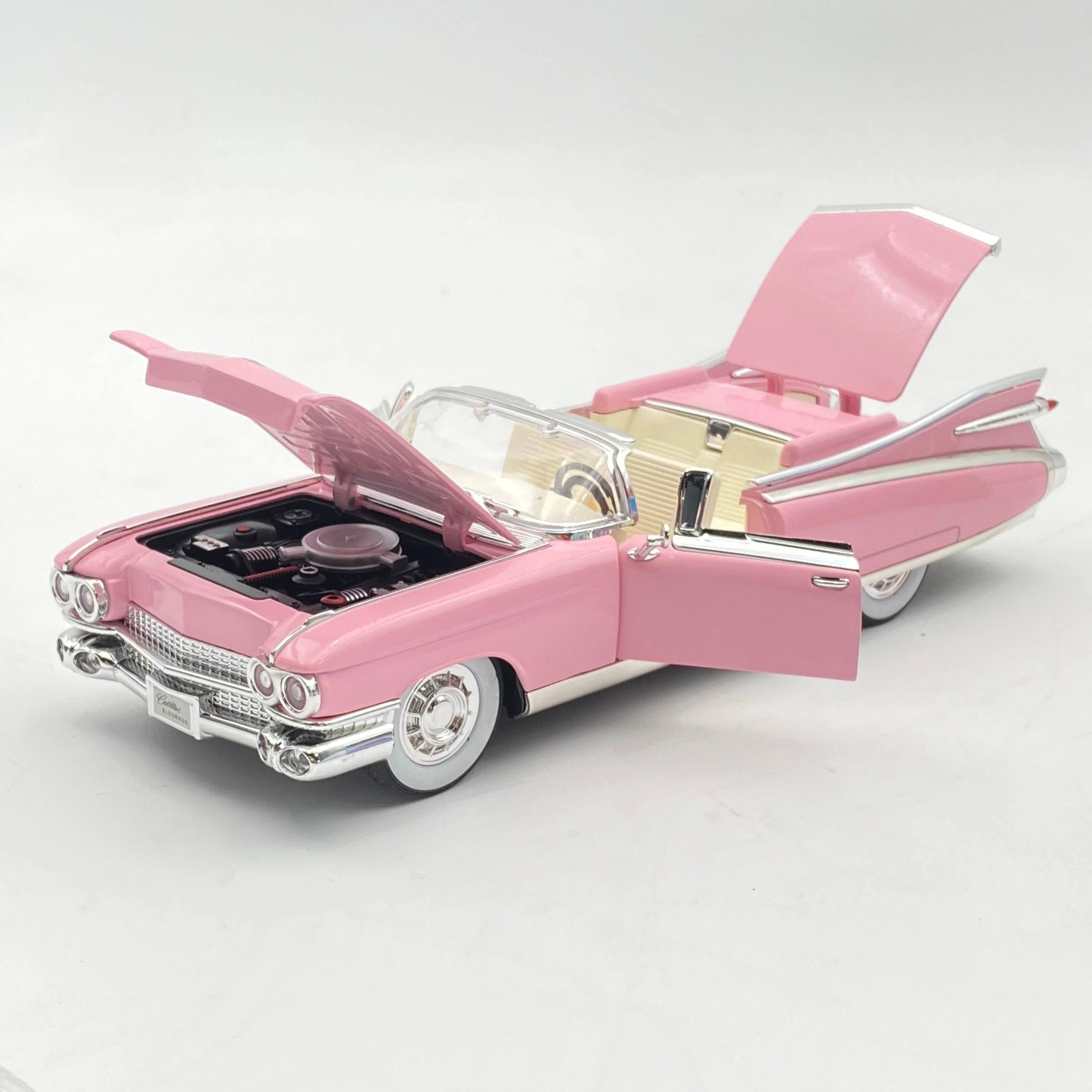 O'yinchoq mashina modeli - Cadillac Eldorrdo bo'lib to'lash