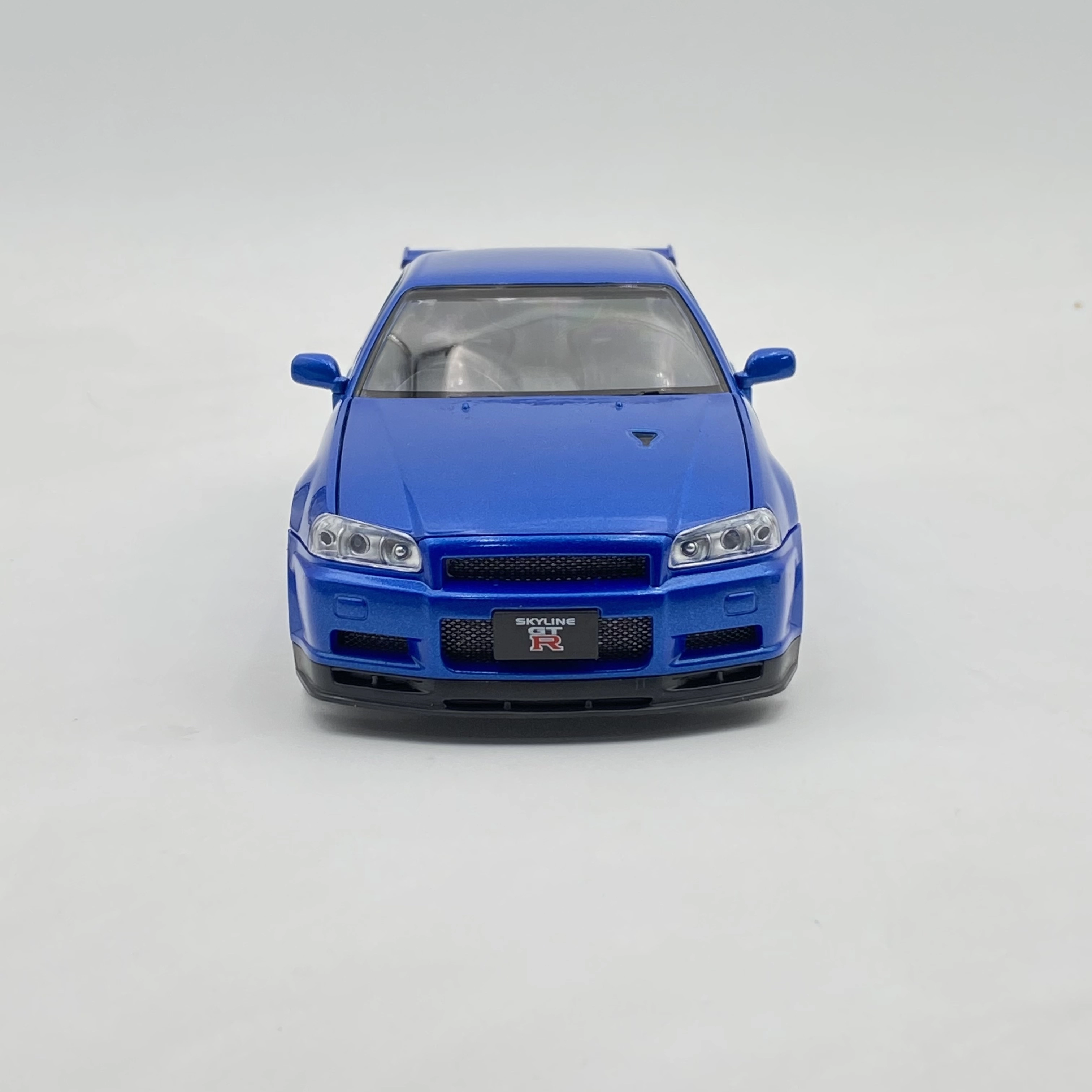 Nissan GTR R34 Skyline o'yinchoq mashina modeli arzon