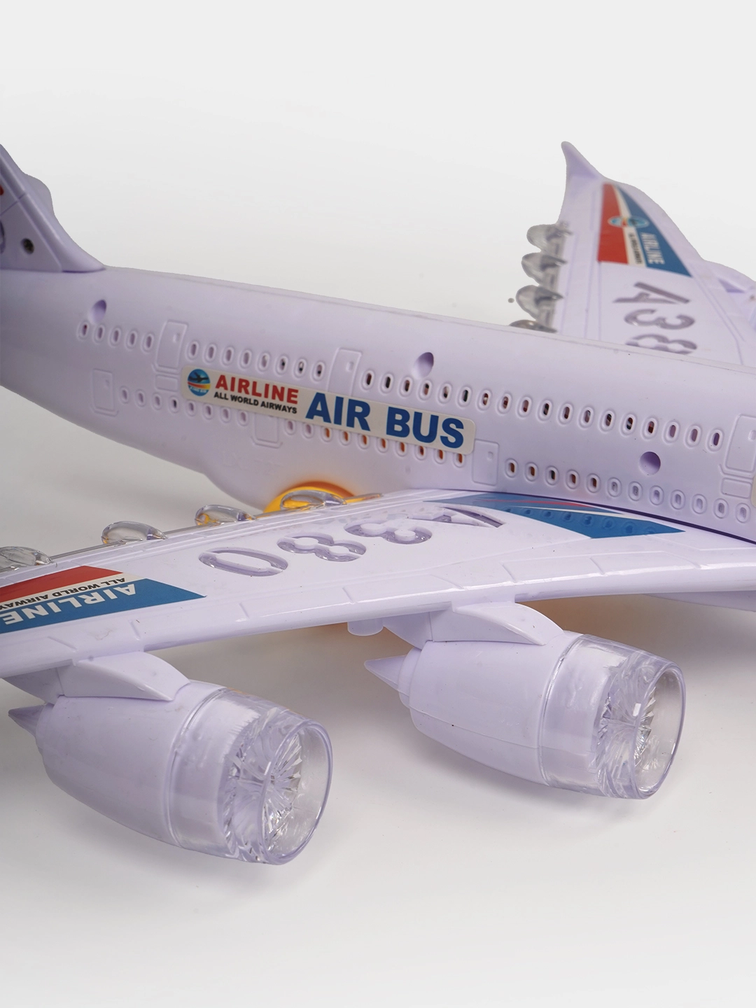 O‘yinchoq samolyoti  Air Bus A380 bo'lib to'lash