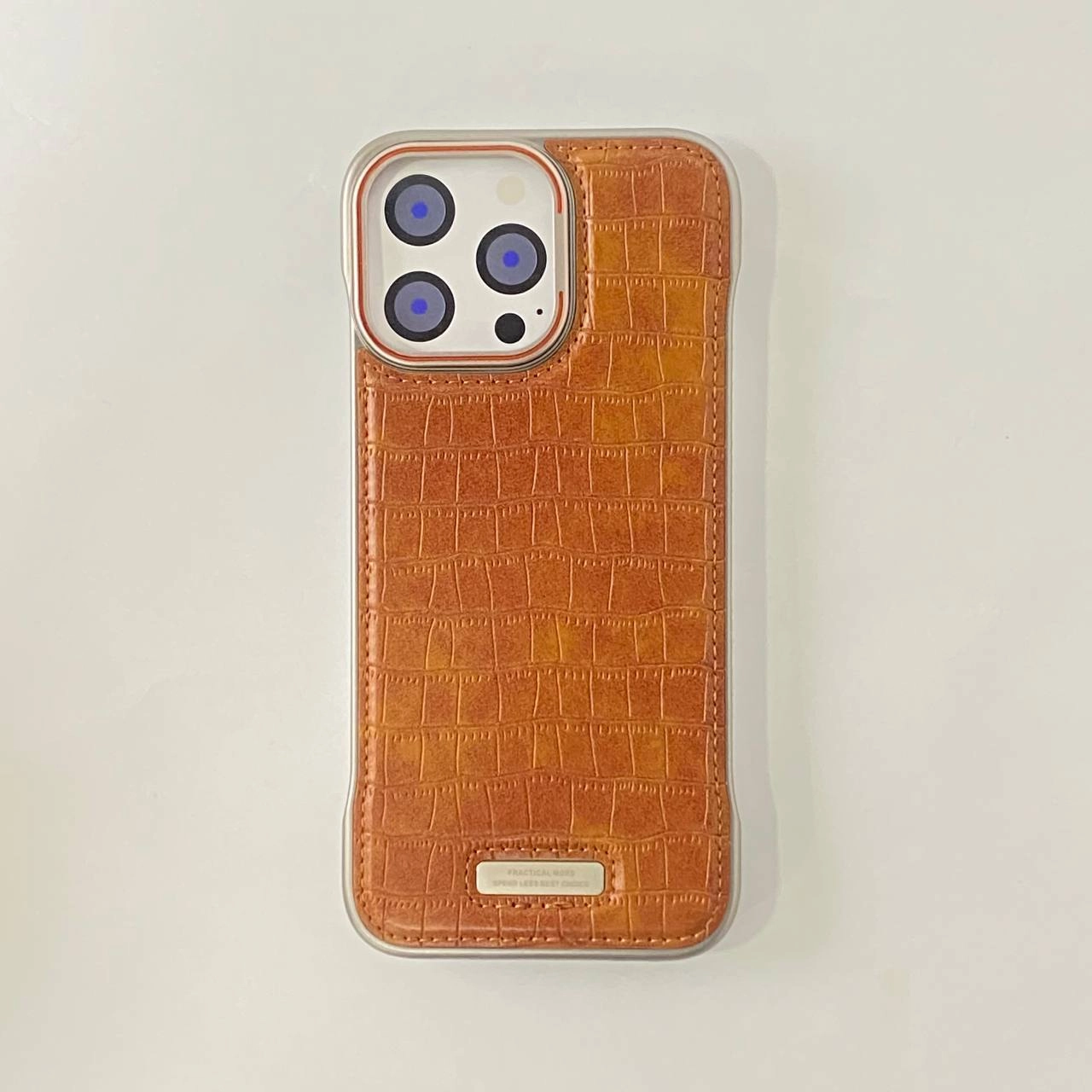 Чехол Крокодил Ch1135 MagSafe коричневый для iPhone 16 Pro купить