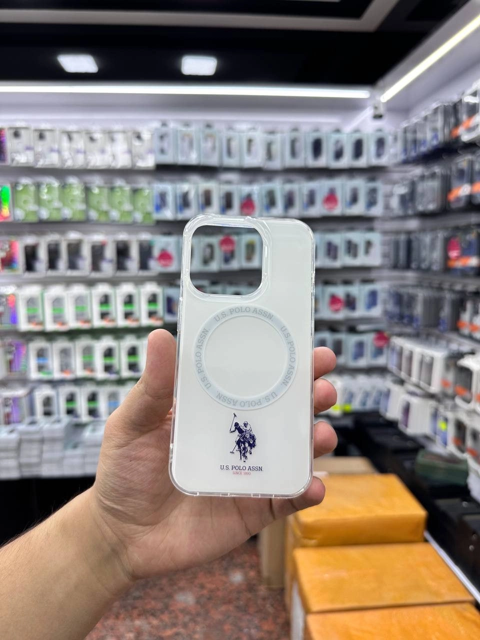 Чехол CG MOBILE Polo для Iphone 15 Pro Max белый в Узбекистане