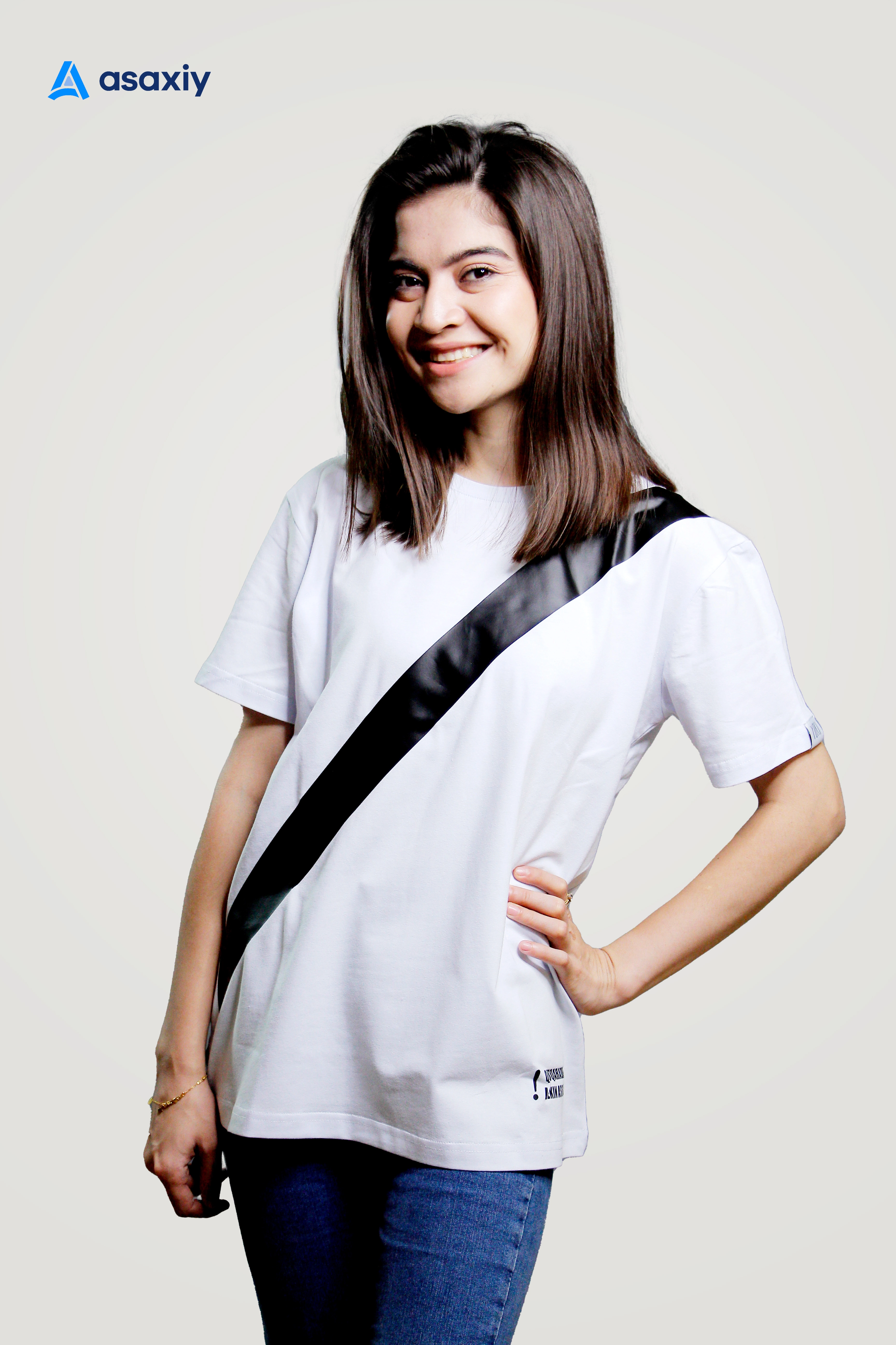 "Qutqaradi, lekin asramaydi!" futbolkasi O'zbekistonda