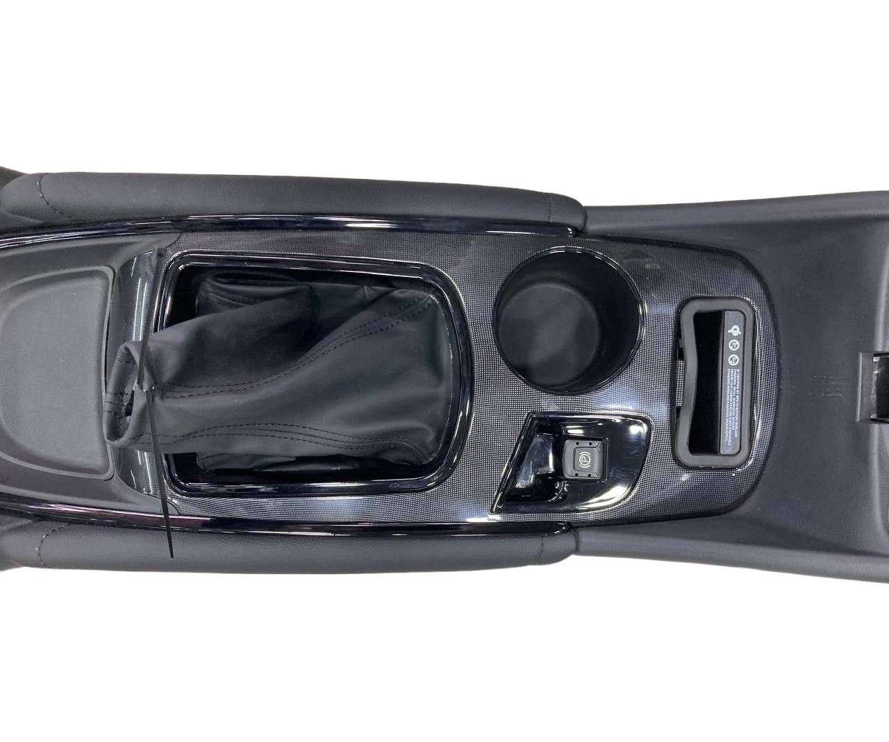 Gentra avtomobili uchun Malibu bari, mexanik uzatmali qutisi uchun. yetkazib berish