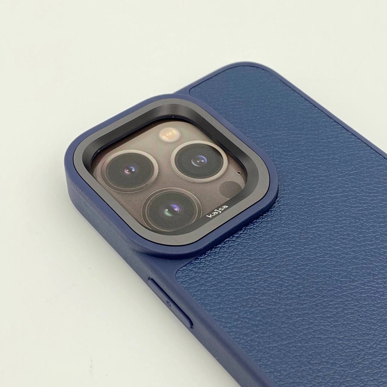 Чехол Kajsa Luxe Collection для  iPhone 15 Pro синий в Узбекистане