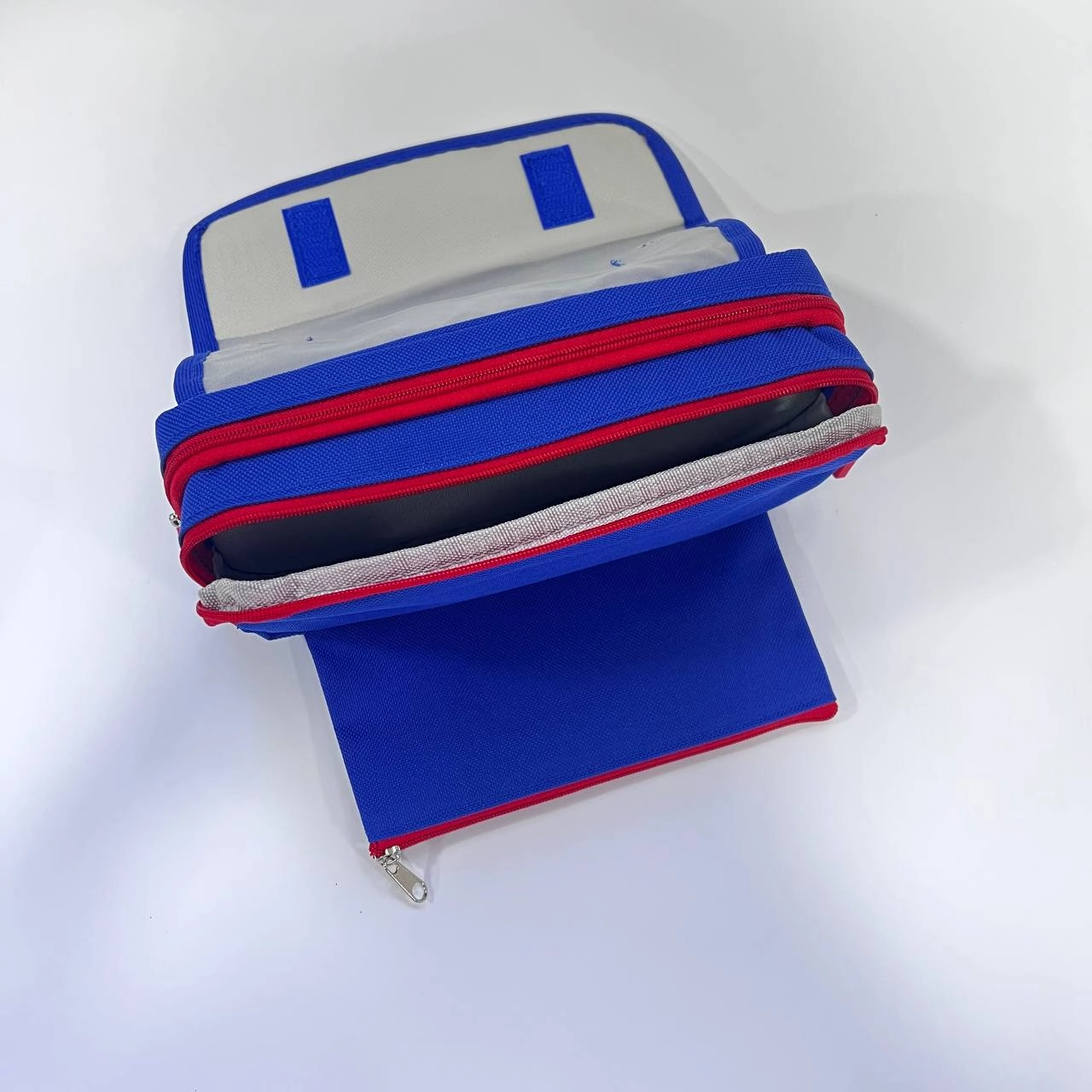 Пенал University онлайн