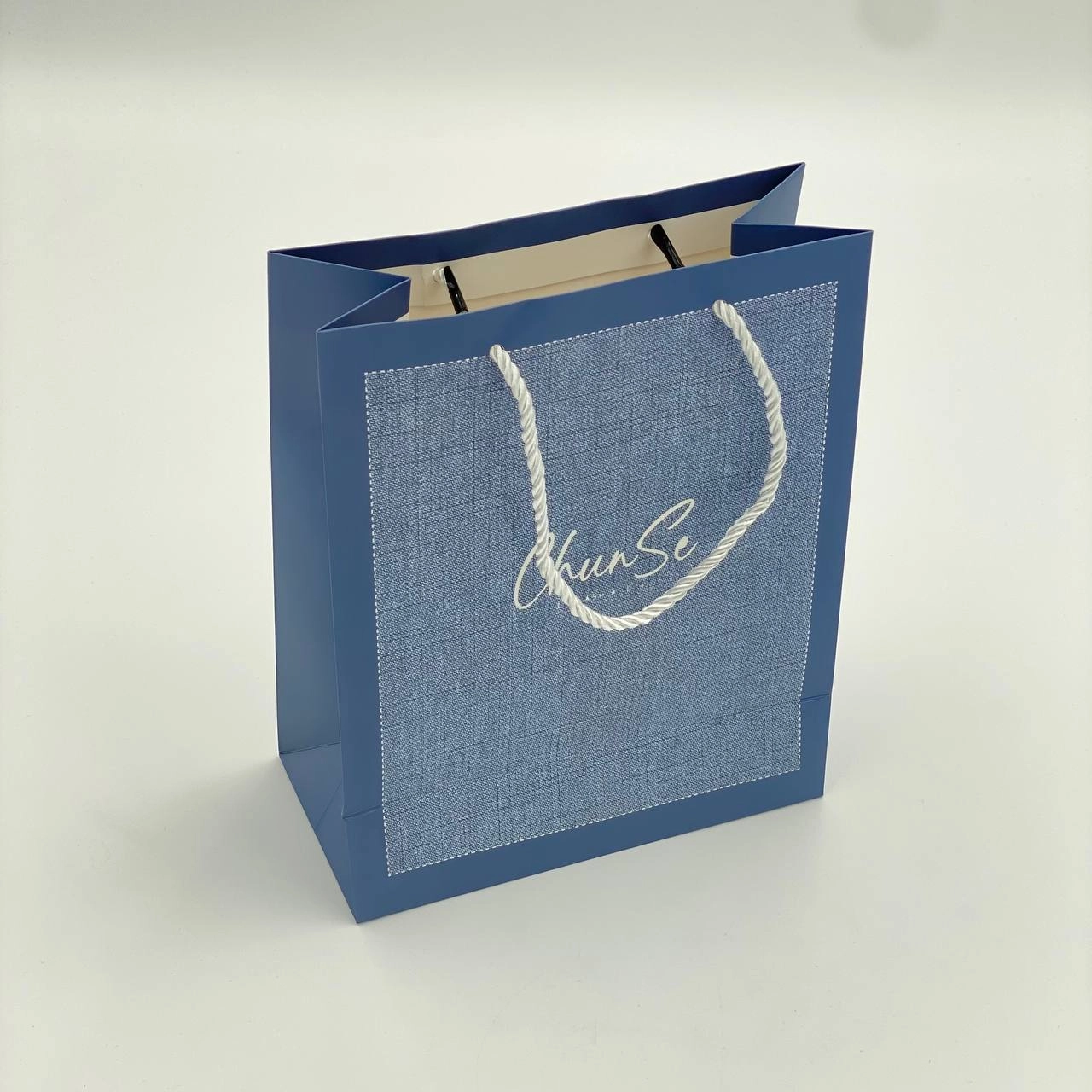 Подарочный пакет A5, 24.5×19.5×9.5 см купить