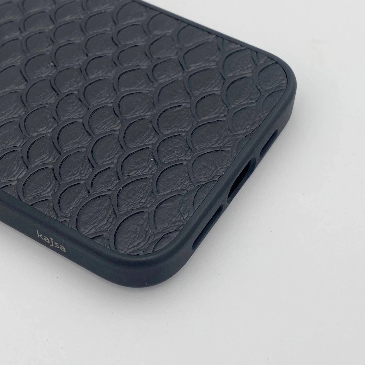 iPhone 15 Pro Max uchun Kajsa Glamorous Collection Mermaid qora g'ilofi onlayn