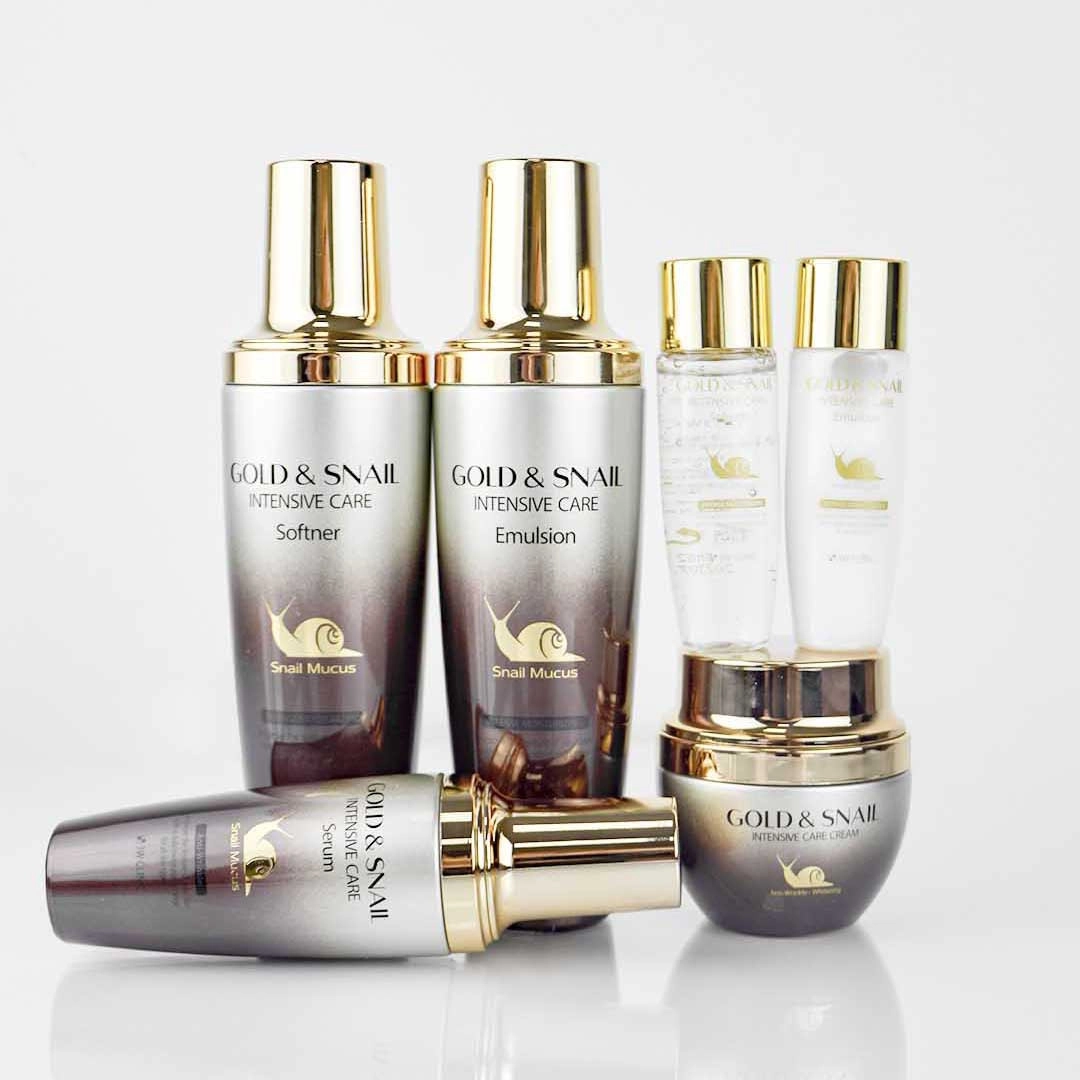 Oltin va salyangoz mutsini bilan qarishga qarshi yuz parvarishi to&lsquo;plami 3W Clinic Gold And Snail Intensive Care Set bo'lib to'lash