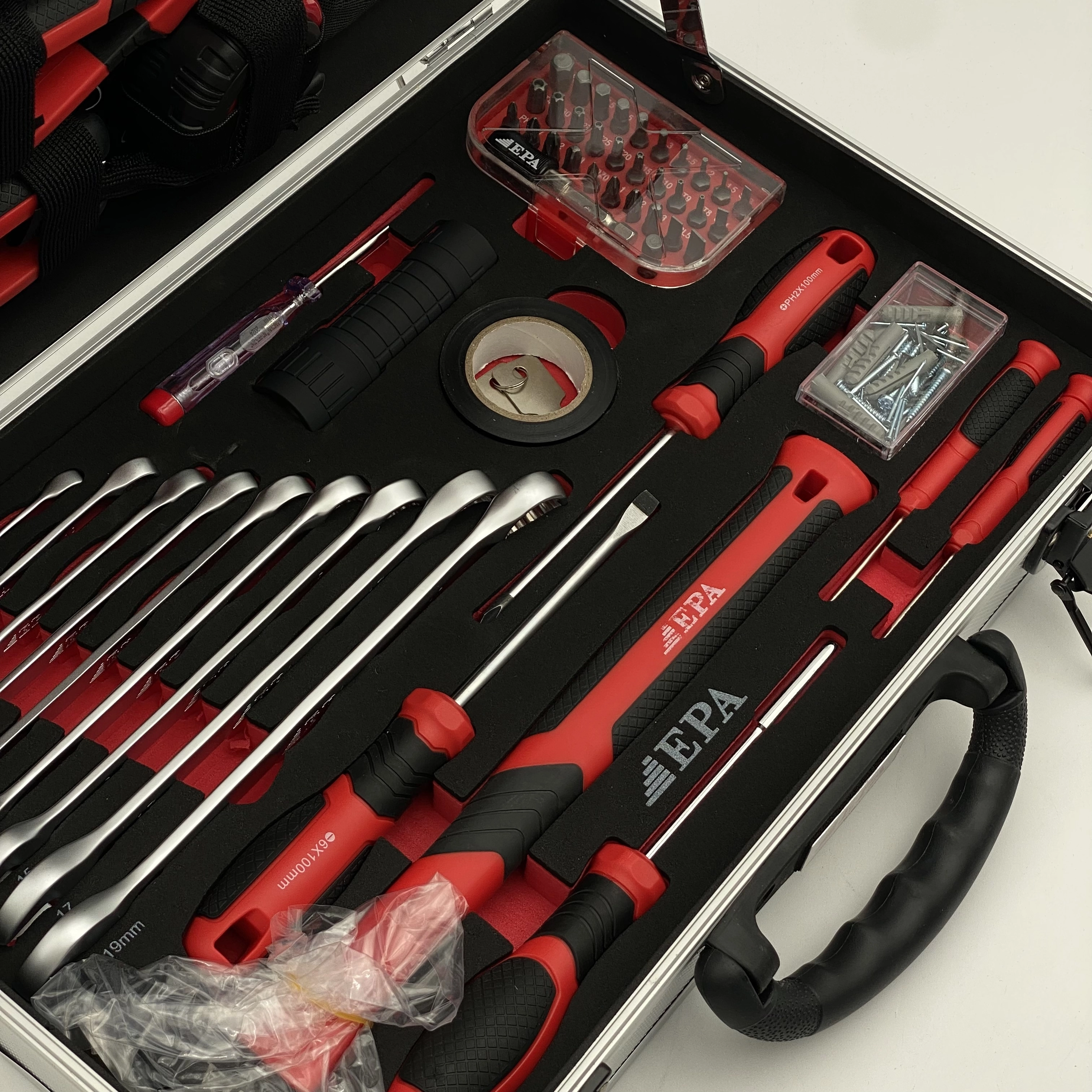 Набор инструментов EPA ENCH-163, 163 инструментов цена