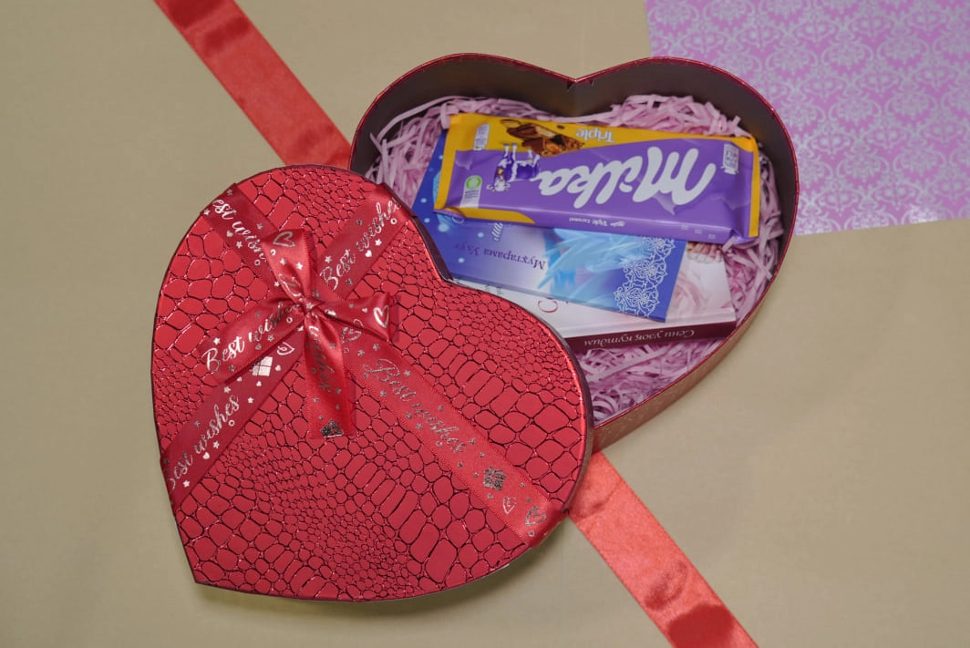 Совға учун тўплам. Ажойиб нарх ва етказиб бериш бепул. (189.000, Ажойиб шоколад, Совғабоп қути) в Узбекистане
