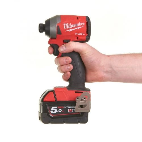 Аккумуляторный импульсный винтоверт MILWAUKEE M18 FID2-0Х (4933464087) - фото №7 Аккумуляторный импульсный винтоверт MILWAUKEE M18 FID2-0Х (4933464087) цена
