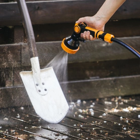 FISKARS 1020446 4 ta funksiyali Sug'orish uchun purkagich narxi