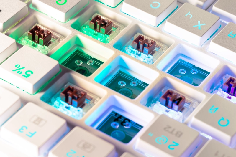 Redragon Anubis White simli+simsiz klaviaturasi narxi