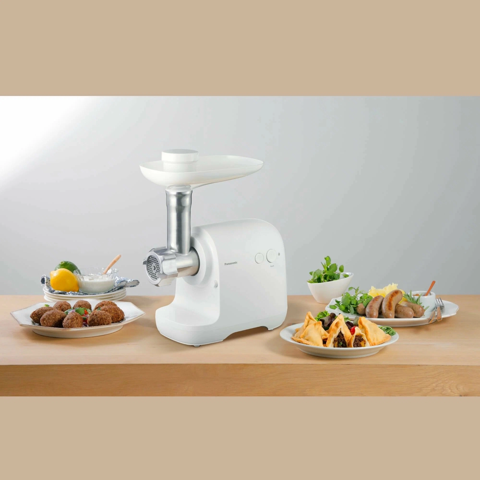 Мясорубка Panasonic MK-GX1700WTQ цена