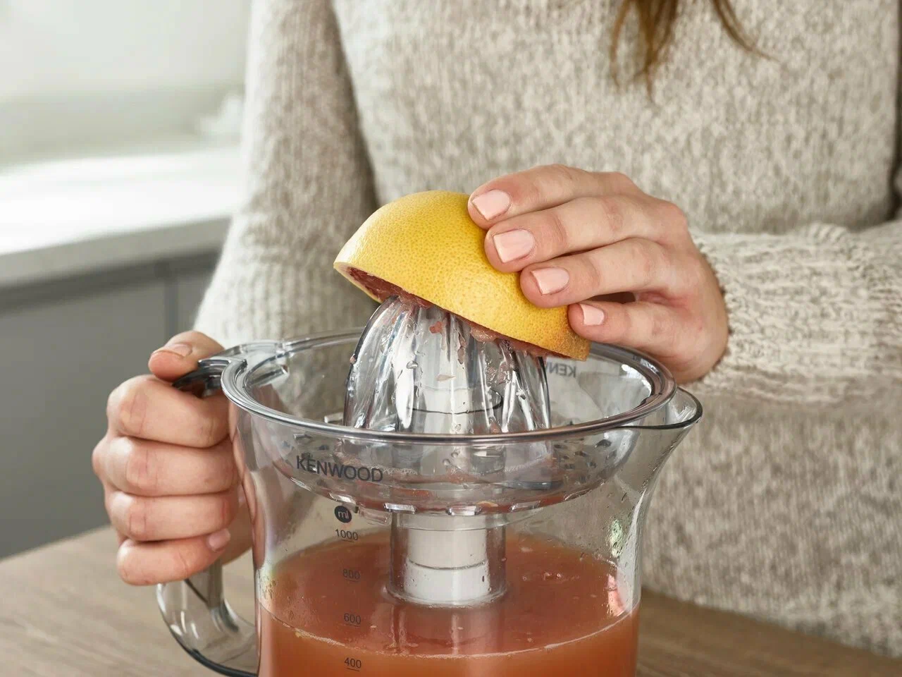 Соковыжималка для цитрусовых Kenwood JE280 narxi