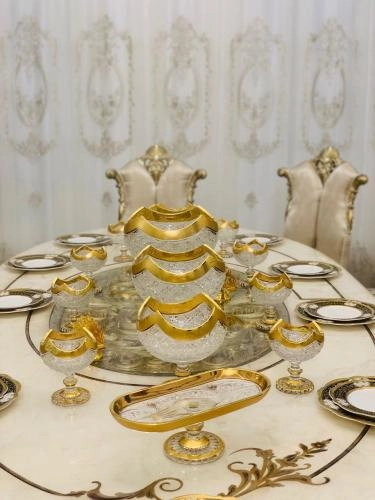 Bohemia Crystal (Chexiya, 12 buyumli) meva idishlari to‘plami arzon