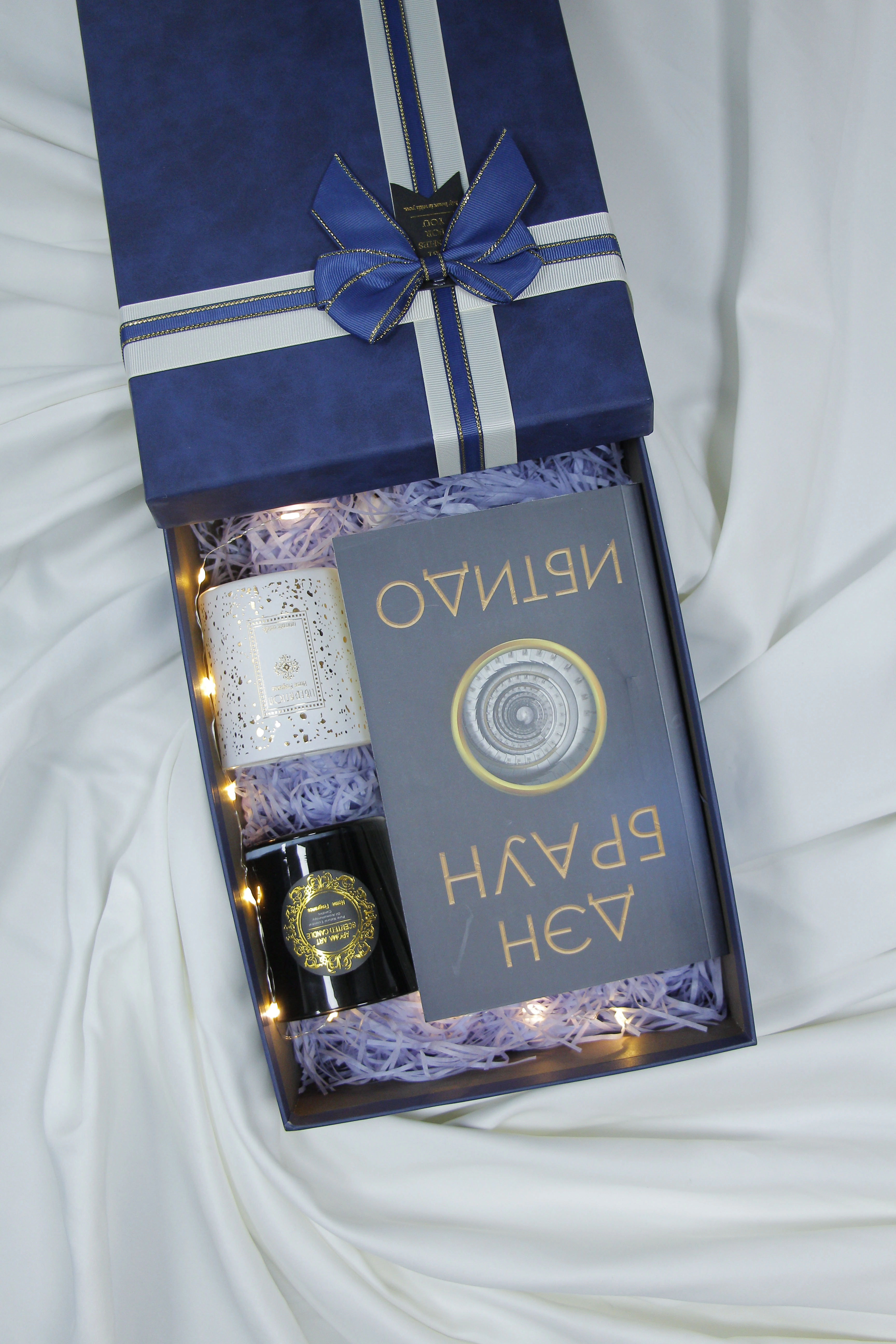 Sovg'a uchun to'plam. Ajoyib narx va yetkazib berish bepul. (289.000, Xushbo'y shamlar 2 dona, Sovgʻabop quti) arzon