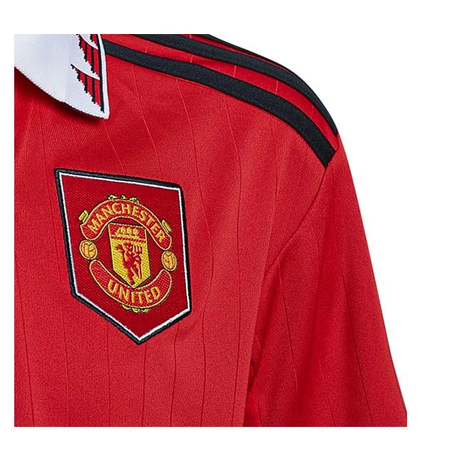 Manchester Yunayted uy futbol formasi, 2022-2023 bo'lib to'lash