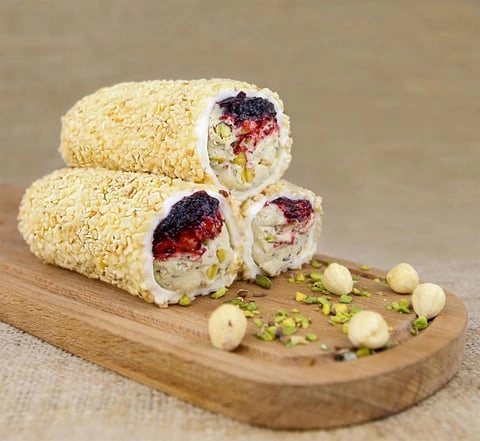 Tut marmeladi, funduq kremi va funduq bilan qoplangan  Delayt lokumi, 1 kg sotib olish