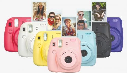 INSTAX mini 8 (White) &ndash; bir lahzada chiquvchi suratlar uchun fotokamera O'zbekistonda