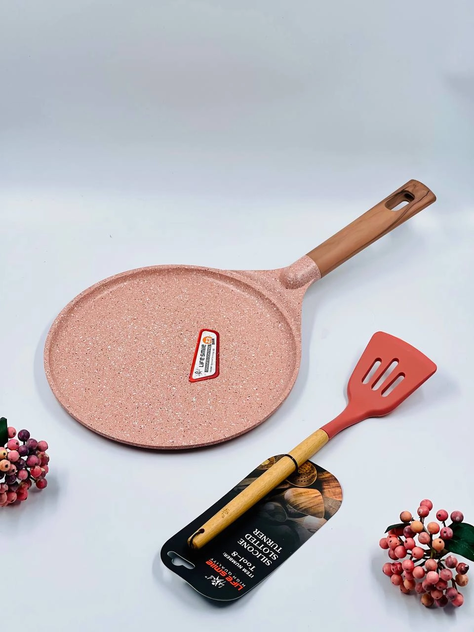 Сковорода блинница ISO +кухонная лопаточка, розовая LIFE SMILE FLCM KV купить