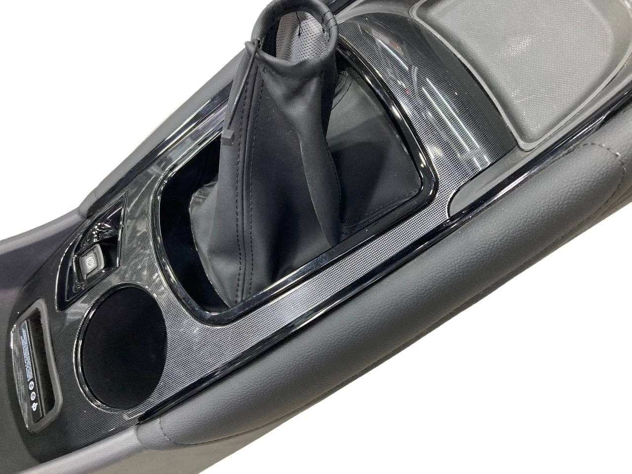 Gentra avtomobili uchun Malibu bari, mexanik uzatmali qutisi uchun. onlayn