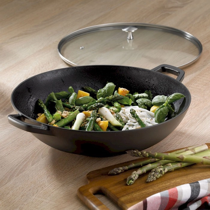 KELA Calido Chug‘un Wok Skovoroda, 36 sm, 4,0 l, Qora 12475 – Qopqoq bilan - rasm №3 KELA Calido Chug‘un Wok Skovoroda, 36 sm, 4,0 l, Qora 12475 – Qopqoq bilan arzon