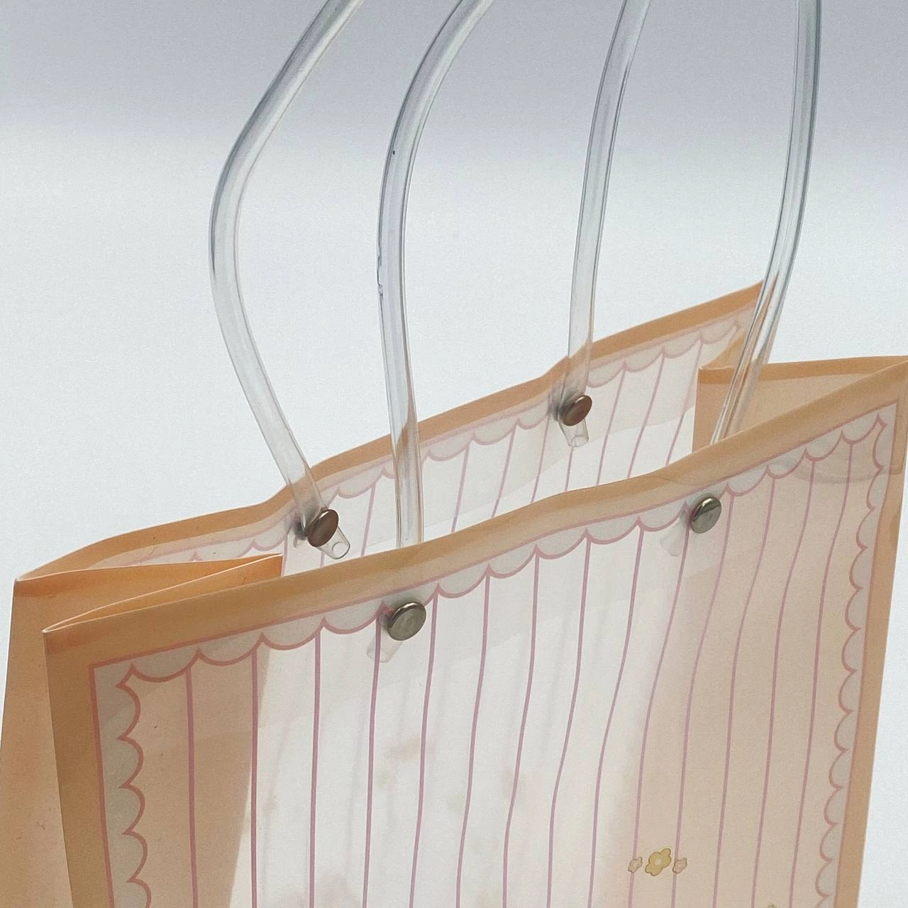 Подарочный пакет A5 «Flower», цветочный принт, 3 цвета - фото №5 Подарочный пакет A5 «Flower», цветочный принт, 3 цвета онлайн