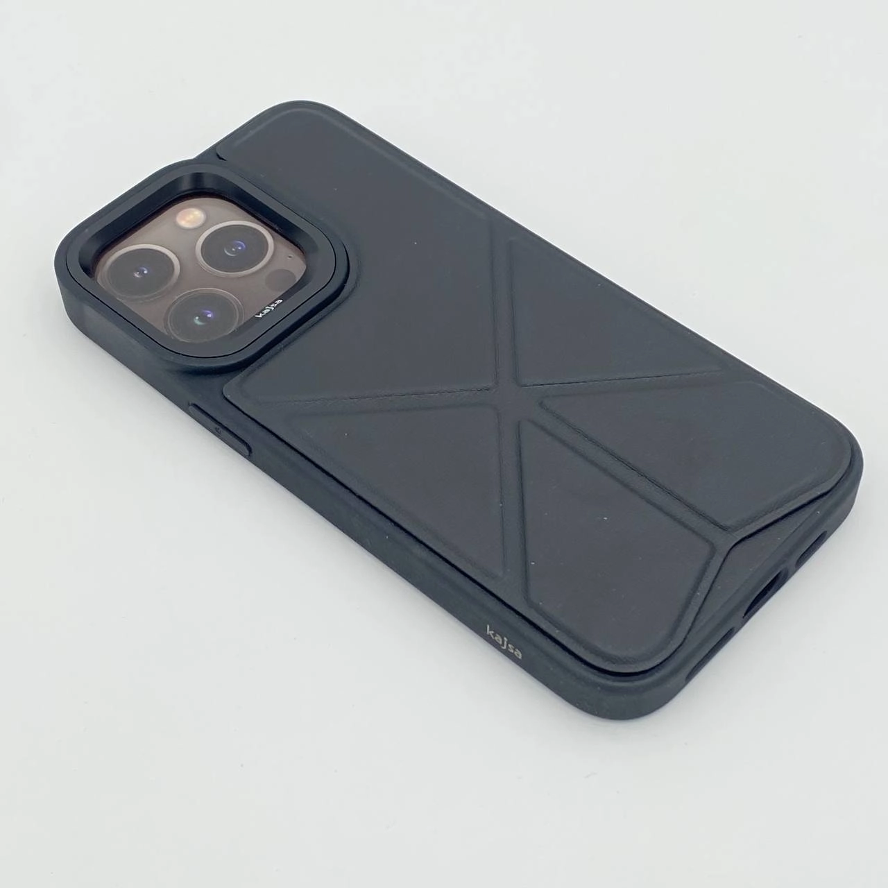 Чехол Kajsa Preppie Collection Origami для iPhone 15 Pro Max черный недорого