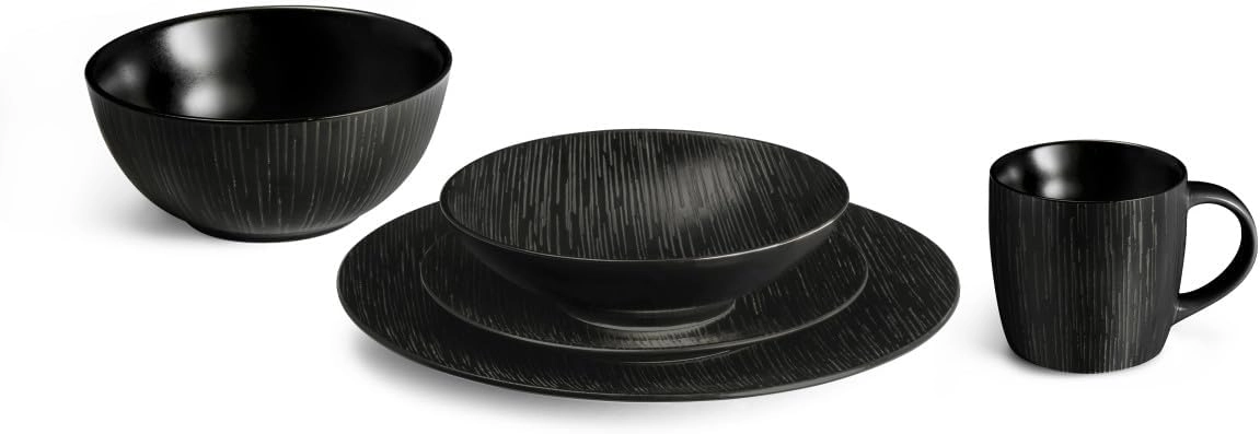 Плоские тарелки Magma Black Médard de Noblat AG38CCB0001AP - фото №3 Плоские тарелки Magma Black Médard de Noblat AG38CCB0001AP недорого